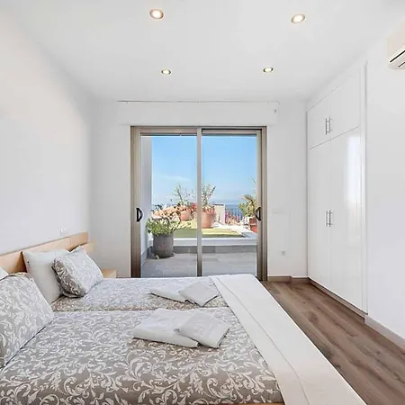 Villa Arenas 3 *